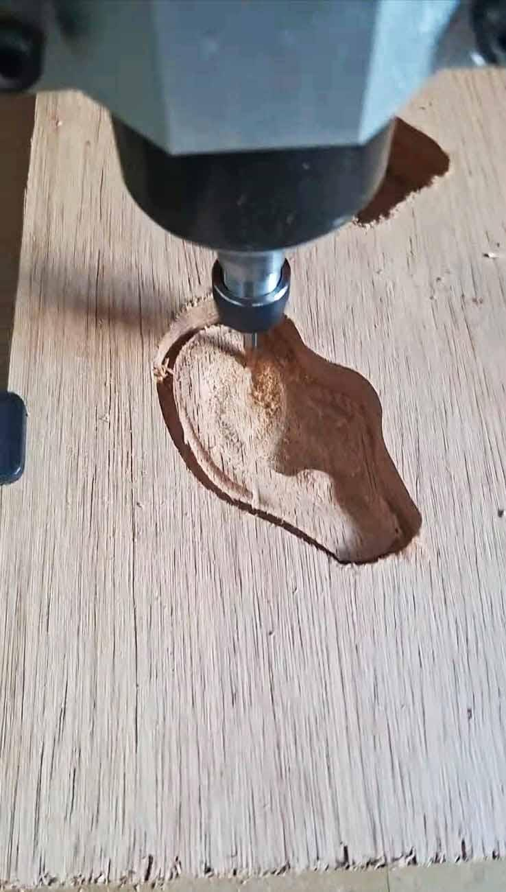 CNC machining of a wooden component for a sculpture by Fernando M. Mattar.